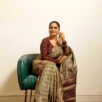 Surabhi Lakshmi Instagram - SAREE ....A timeless piece of Imagination 🤎🧿 Photography @arun_payyadimeethal MUH @amal_ajithkumar Wardrobe @silk_mandir blouse design @celebrate_clothes_n_crafts location @valluvanad_residency_ ❤️ team @rahul_.thuvassery_ #keralagram #keralasaree #keralasareestyling #blousedesigns #blousepatterns #malayalam #saree #sareelove