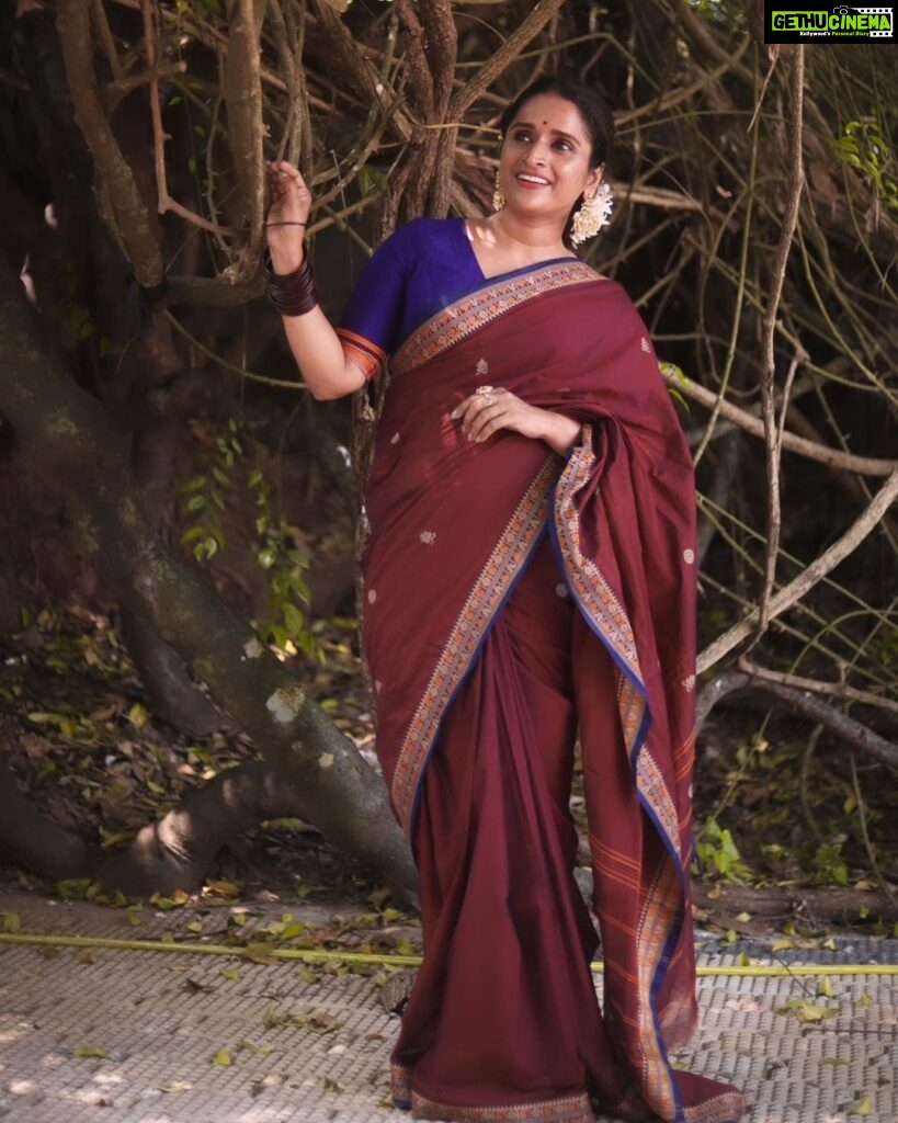 Surabhi Lakshmi Instagram - സാരികൾ കഥപറയുംപോലെ 💜🧿❤ Photography @limelightcapture Wardrobe. @silk_mandir Hair & makeup. @makeover_by_sanaah Ornaments. @golden_cup_fashion_jewellery blouse design @celebrate_clothes_n_crafts ❤ @mangala_raghu #saree Valayanad Devi Temple