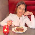 Surabhi Prabhu Instagram – Marry the one who gives you the same feeling you get when you see food coming to your table at a restaurant. ❤️
.
.
.
.
.
.
.

.

#mumbai #mumbaikar #unity44 #voompla #pinkvilla #bollywoodcinema #हिंदी #bollywoodmovies #supermodel #modeldiaries #dolcegabbana  #travelblogger #saibaba #jaishreeram #bollywoodactoractress #bollywoodactress #surabhi #mumbai #mumbaifood #mumbainightlife #mumbaikar #lowerparel 
#tollywoodactress #surabhiprabhu #dreamgirl #hindiquotes #mumbaiblogger #indianwear #indiangirl #potd Koko Lower Parel