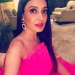 Surabhi Prabhu Instagram – Do you think women look more pretty in pink? Drop “PINK💕💖💗 or “YES “, if you agree .. 

“Everything has beauty, but not everyone sees it.”

Working stills .. pics coming soon 🥰
.
.
.
.
.

.

.

#mumbai #mumbaikar #unity44 #voompla #pinkvilla #bollywoodcinema #हिंदी #bollywoodmovies #supermodel #modeldiaries #mh370  #travelblogger #saibaba #jaishreeram #bollywoodactoractress #bollywoodactress #surabhi #mumbai #mumbaifood #mumbainightlife #mumbaikar #lowerparel #beautybloggers #mumbaiblogger #indianblogger 
#tollywoodactress #surabhiprabhu #dreamgirl #hindiquotes #mumbaiblogger #indianwear #indiangirl #potd St. Regis Hotel