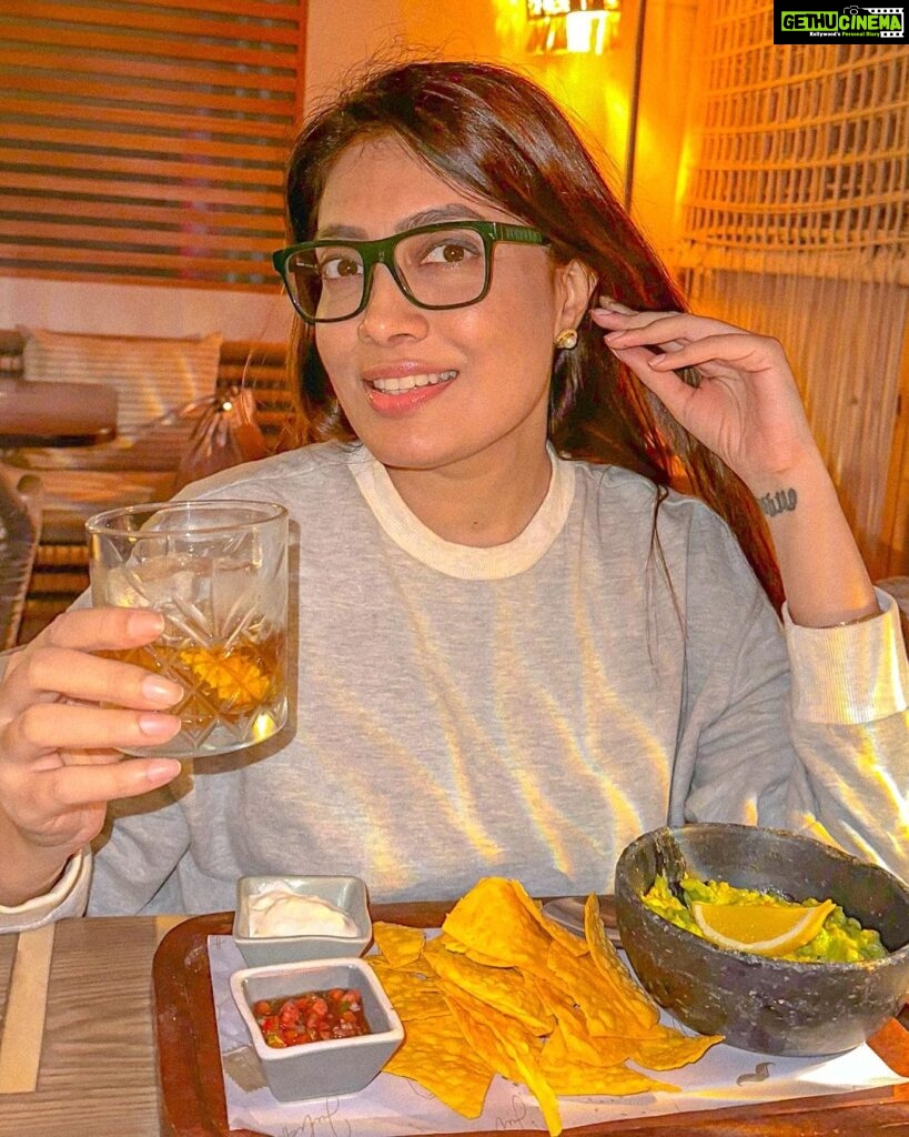 Surabhi Prabhu Instagram - How’s your Sunday ?? Did you count your blessings today ?? Remember, blessings can be found in the simplest things, and it's up to you to recognize and appreciate them. So take a moment, count your blessings, and let #gratitude fill your heart. . . . Ps - not my glasses 👓 n not my glass 🥃 .. borrowed just for the picture . . . . . . . . . #tollywoodactress #surabhiprabhu #losangeleslife #pune #hindiquotes #greyhoodie #mumbai #mumbaikar #mumbaidiaries #mumbaifashion #bollywoodhot #voompla #pinkvilla #bollywoodcinema #हिंदी #bollywoodmovies #catlover #persiancat #thekapilsharmashow #catlife #mumbaifoodie #travelblogger #koffeewithkaran #bollywoodactoractress #bollywoodactress #surabhi #sundayvibes #redwine #redwinelover Juliette Ristorante
