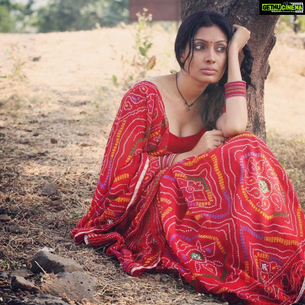 Surabhi Prabhu Instagram - Most fears are self manifested ❤❤ Read again .. What do u fear most ?? . . . 📸 - my fav @haiderkhanhaider Makeup - @rahulgupta9714 #mumbai #mumbaikar #unity44 #voompla #pinkvilla #bollywoodcinema #हिंदी #bollywoodmovies #गांव #modeldiaries #bandhani #travelblogger #saibaba #jaishreeram #bollywoodactoractress #bollywoodactress #surabhi #jaikisan #indianbeauty #indianvillage #tollywoodactress #surabhiprabhu #villagegirl #desigirl #gurjar #hindiquotes #kisan #indianwear #indiangirl #potd Mumbai, Maharashtra