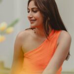 Surbhi Chandna Instagram - 🍊 Created Indian Version Positano In @srstore09 Heels @londonrag_in Accessories @pranavi_chandna @pclovesdrama