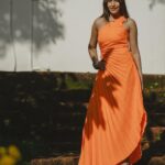 Surbhi Chandna Instagram - 🍊 Created Indian Version Positano In @srstore09 Heels @londonrag_in Accessories @pranavi_chandna @pclovesdrama