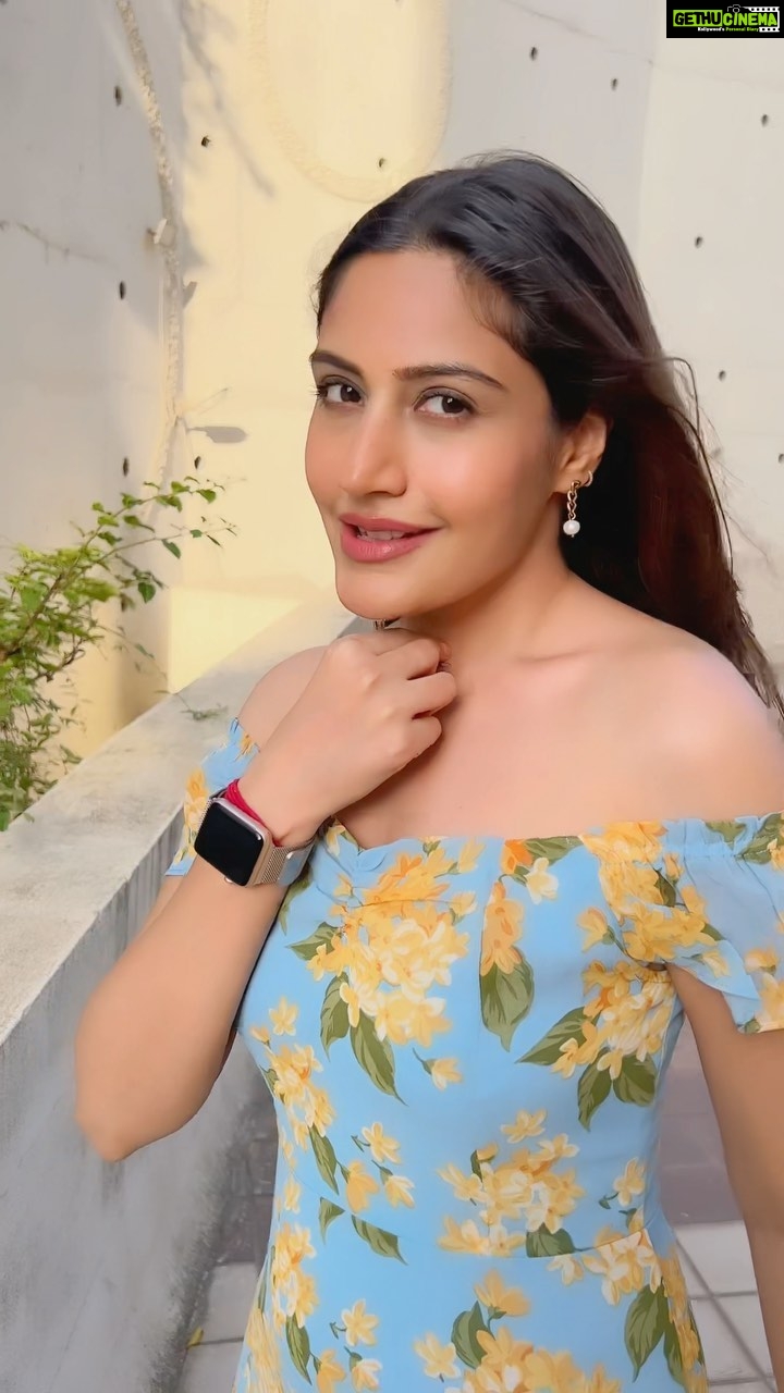Surbhi Chandna Instagram - Kharaab Ladki 🤣