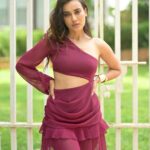 Surbhi Jyoti Instagram - To be soft is to be powerful ! - Rupi Kaur . . . . . . . . . Clicked by @deepak_das_photography Hair @aartigupta5565 Mua @doseofglamourbyafreen Style by @stylingbyvictor @sohail__mughal___ Assisted by @styleby_antara @shruti_dongre Jewellery @baala_jewels
