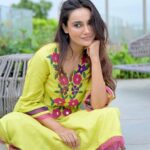 Surbhi Jyoti Instagram - Soch rahi hun, nose piercing karwa lu... . . . . . . . . Suit @theloom.in HMU @thatgalwithmakeup Clicked by @deepak_das_photography Mojdi @tradition_meets_trends