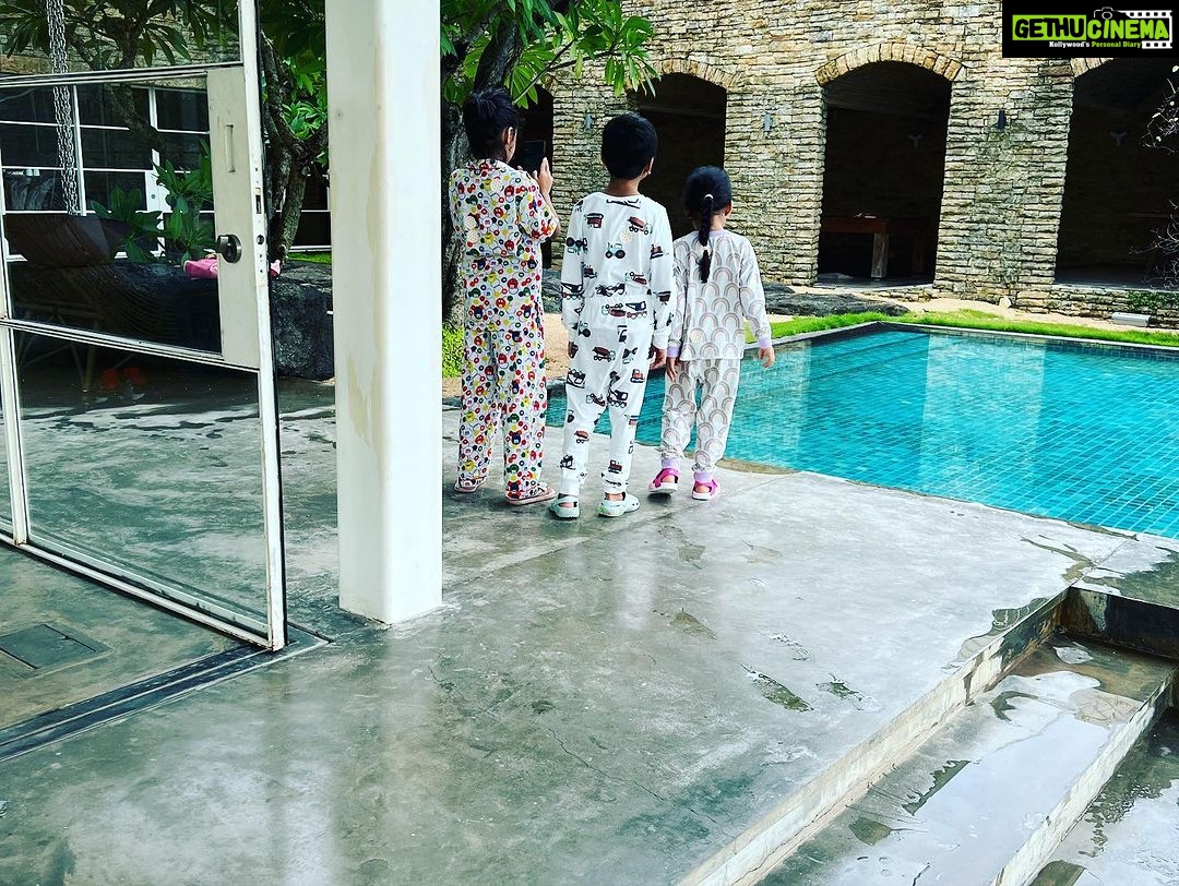 Surveen Chawla Instagram - Kick start August - Vacay Photodump💃🏻