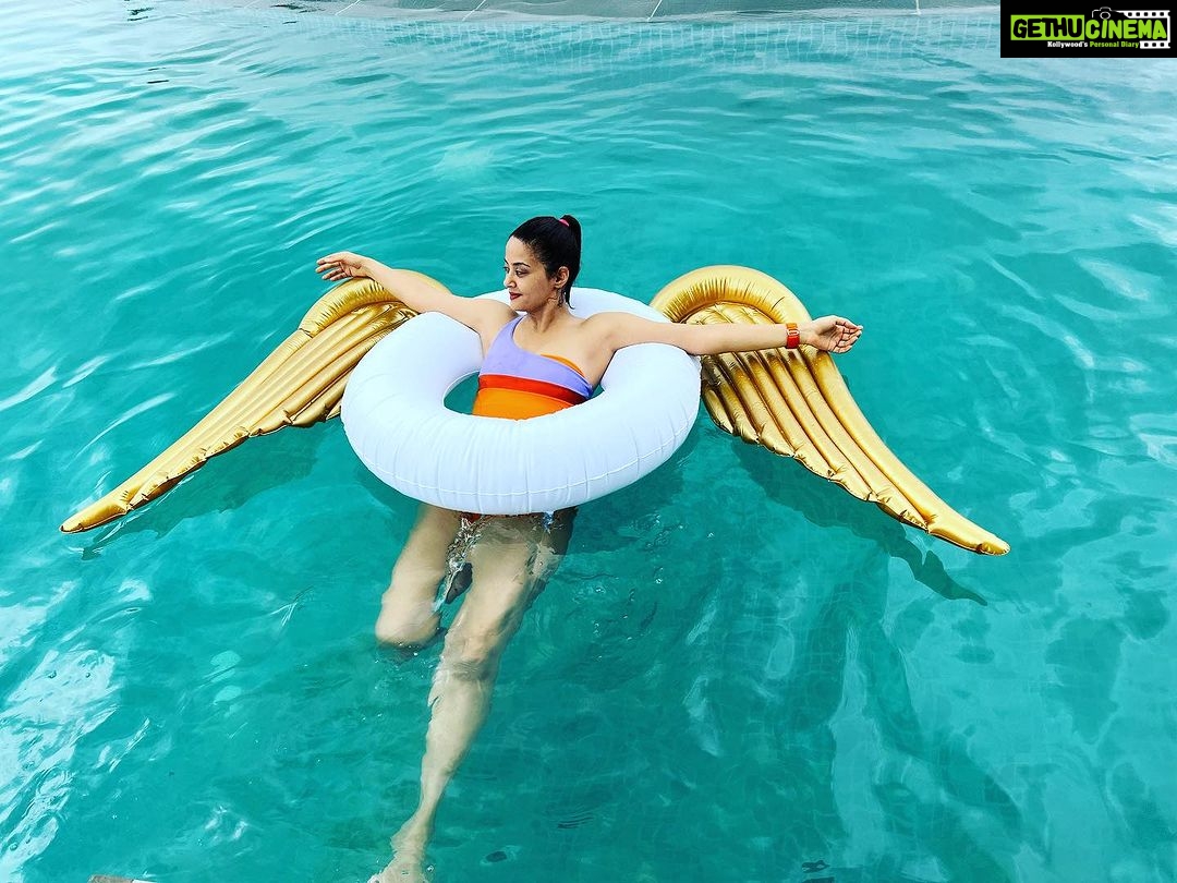 Surveen Chawla Instagram - Kick start August - Vacay Photodump💃🏻