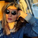 Sushmita Sen Instagram - Being driven to a shoot on a Sunday morning has its own charm…with zero traffic!!!!😉😄❤️ I love you guys beyond!!! #HappySunday #drivingthoughts #duggadugga 💋💃🏻🎶🤗