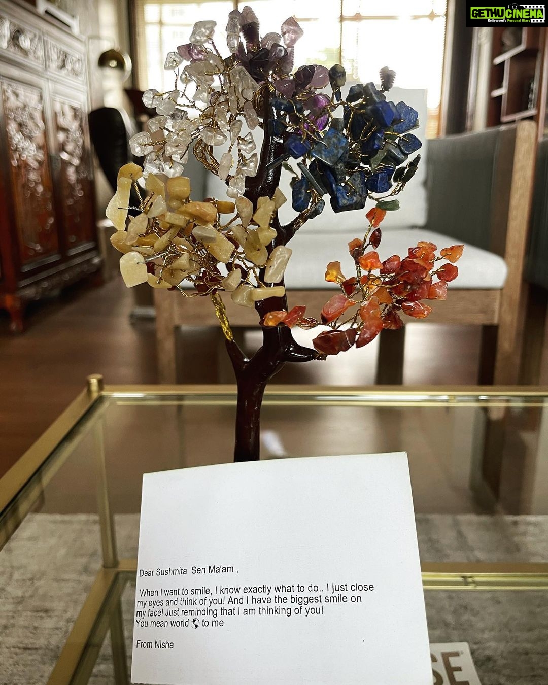 Sushmita Sen Instagram - Back home after almost a month of travelโฆI find my home full of thoughtful gifts & notes received from well wishers around the world!!๐๐ค๐๐ I want you all to knowโฆI FEEL THE LOVE!!! ๐โค๏ธ Iโve always known Goodness existsโฆbut you all reaffirm the truth that it also PREVAILS!! ๐๐คโค๏ธ P.S. Nisha, YOU made me smile!! Thank you Jaan meri ๐ฅฐ๐๐ #sharing #treeoflife #rooted #nurture #growth #blessed ๐ I love you guys!! #duggadugga ๐ค๐๐๐ป๐ถ