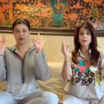 Sushmita Sen Instagram - #destress with @vrindaofficial 😇❤️ #diaphragmaticbreathing 🤗Thank you Vrinda for sharing & teaching this precious gift of practice!!! Simple yet so powerful!!🙏 #beginners 😊 7 deep Diaphragmatic breaths…Deep inhale from the nose…Longer exhale from the mouth. A beautiful calm follows!!😇🤗❤️ Once you experience the feeling…you will very naturally practice more breaths…leading to inhaling infinite possibilities & exhaling stress!! Try it & see how YOU feel!!😁🤗💃🏻 #sharing #hope #happiness #peace #love #teacher #prana 🌈😍 I love you guys beyond!!! #duggadugga 💋