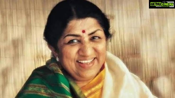 Sushmita Sen Instagram - 🙏 Godspeed Shri Lata Mangeshkar ji. Truly a Bharat Ratna. Our forever love & Pride!!! #Respect #DuggaDugga #Nightingale 🇮🇳🙏