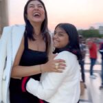Sushmita Sen Instagram - #magicalalisah 😁💋 My Shona’s first trip to #parisfrance before she leaves to study abroad!!!😍🤗❤️💋 How time flies…I will forever cherish our dance!!! #foreverinlove #Maa #eiffeltower #Alisahbucketlist #traveldiaries #dancewithdestiny #duggadugga 💃🏻🤗❤️ I love you guys!!! #sharing #happiness 💃🏻💃🏻💃🏻💃🏻💃🏻