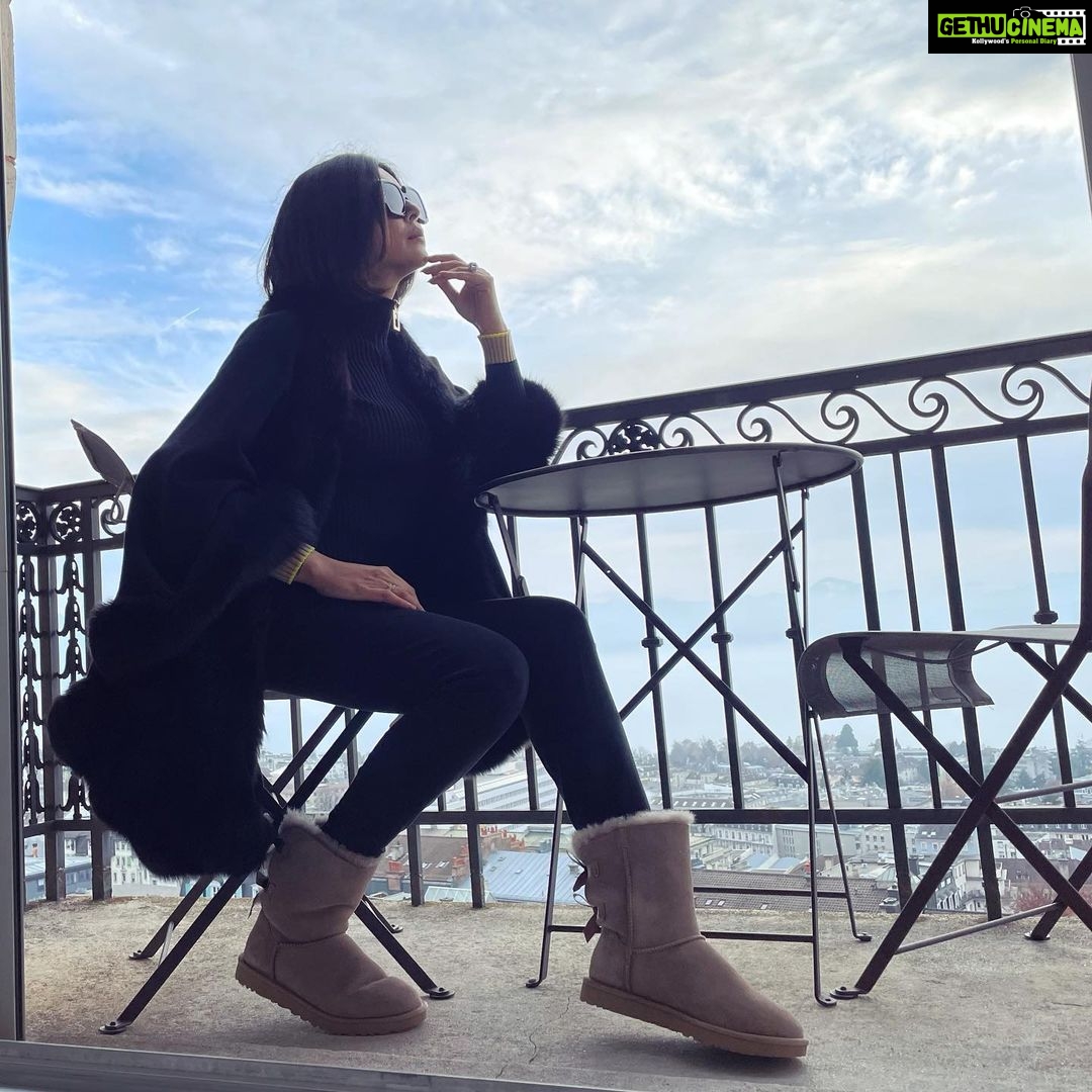 Sushmita Sen Instagram - There’s isn’t a bird in the sky, only one that’s getting ready to take off!! 😉❤️💃🏻 #newbeginnings #hope #love #faith #newhorizons #phoenix #resurrection 👊❤️😍 I love you guys!!! #yourstruly #duggadugga 🌈
