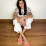 Sushmita Sen Instagram - A cool, on-trend vibe isn't the only thing these Lola shoes from Happenstance have to boast about. The shoe itself is a feat of engineering, crafted with breathable Knitfit and intelligent double-soles for responsive cushioning. Now that’s what we call style with substance! 👏😊 @happenstanceofficial X Sushmita Sen ❤️ Start the comfort experience at happenstance.com #myhappenstance #lolashoes #comfortableshoesandsandals 🤗💃🏻❤️