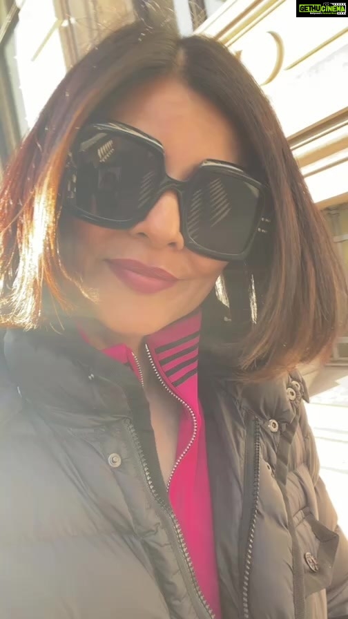 Sushmita Sen Instagram - Just for YOU!!!!! Mmmmuuuaaaah!!!! I love you guys!!!!💃🏻💃🏻💃🏻💃🏻