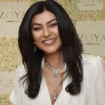 Sushmita Sen Instagram - Happy to attend the launch of Zoya's festive collection, Libera @zoyajewels with Ajoy Chawla and Revathi Kant from Titan.😊 Impeccable crafting!!! 😍 Beautiful designs merge with artistic inspiration in the form of finding your flow in rare jewellery for Zoya's Libera. 🤗❤️ #liberabyzoya #unchainedelegance #findyourflow #celebratelife 😁🌈