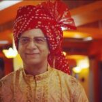 Sushmita Sen Instagram - Happpyyyyy Father’s Day Baba!!!😍❤️🤗⭐️🌈💃🏻 To the kindest, most loving & divine presence in our lives…we are all so blessed to be your children & grandchildren!!!😇❤️We love you baba!!! Alisah, @reneesen47 & #yourstruly 😁⭐️❤️ To all Fathers…Thank you!!!🤗 I love you guys!!! #duggadugga 🌈