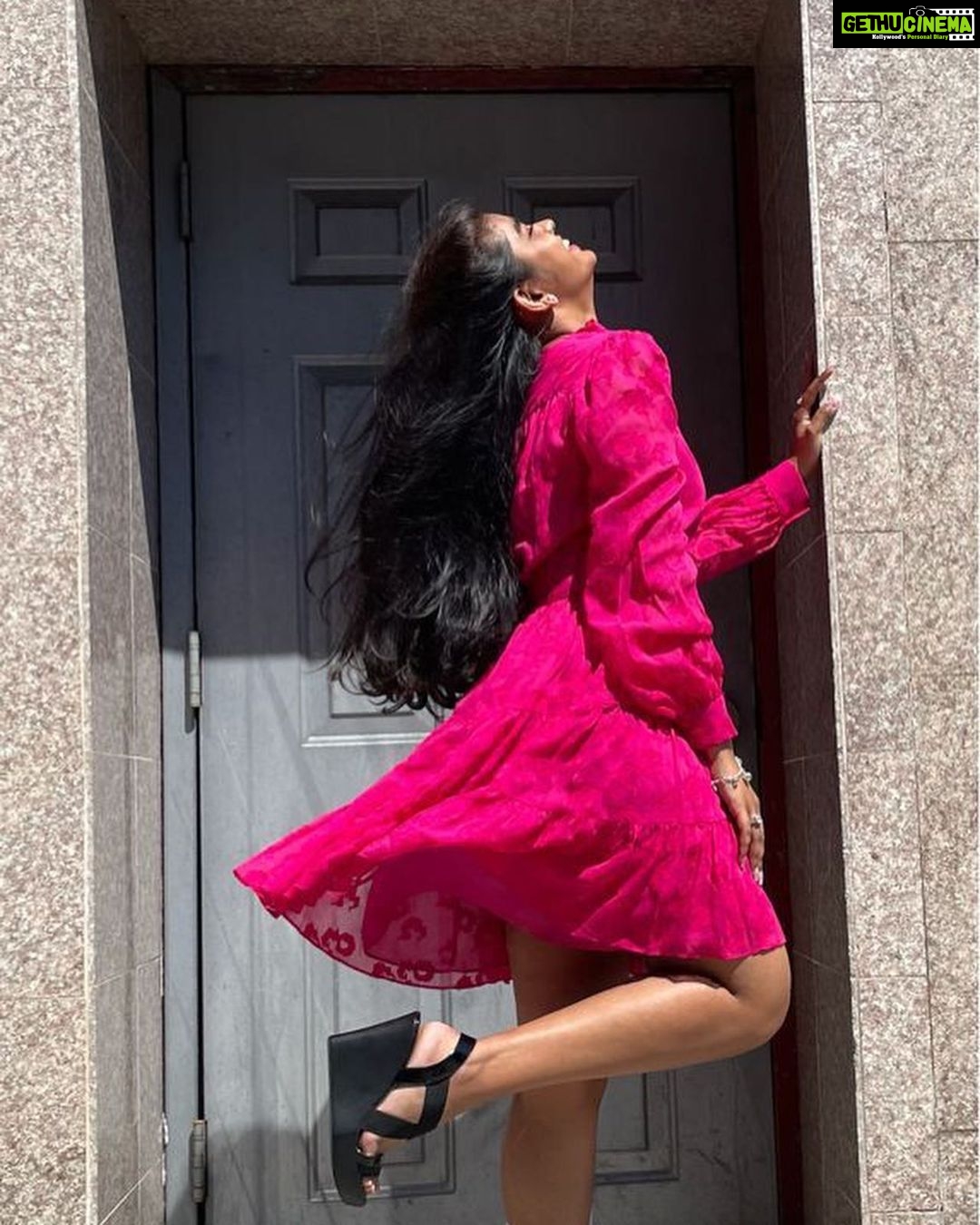 Sushmita Sen Instagram - Happyyyyy 18th Birthday you stunner @aaliyahsenb8 ππβ€οΈππ»ππ΅βοΈ Canβt believe how time has flown!!!π Hereβs wishing You every happiness always, may you continue to grow from strength to strength and embrace love, like only you can!!π€π₯°π we are so proud of youβ¦love you infinity Birthday Girl!!ππ#joy #duggadugga ππ» Tata, Nanna, Alisah, @reneesen47 & Baa πππ΅ππ»