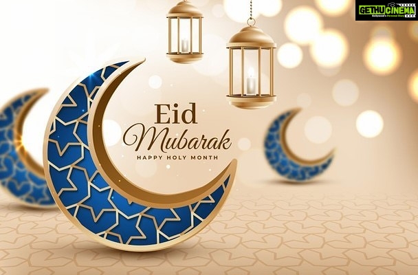 Sushmita Sen Instagram - Eid Mubarak to you & all your loved ones!!π€β€οΈπ Thank you sooooooo much, for including all of us in your prayers...through the fasting!! And for helping humanity through these difficult times with the graceful contribution of your Zakat.πππ€ May this auspicious day usher in better times, filled with love, healing, good health & peace!!π€β€οΈ I love you guys!!! ππ₯° #duggadugga #eidmubarak #eidulfitr