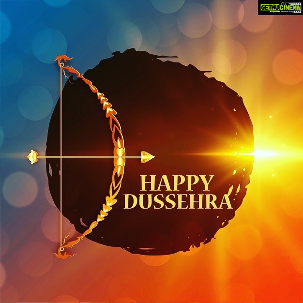 Sushmita Sen Instagram - To love & light!!!πβ€οΈππ» Happy Vijayadashami & a blessed Dussehra to you & all your loved ones!!π€π βMay the greater Good always prevailβ ππ I love you guys!!! #jaimatadi #duggadugga β€οΈ