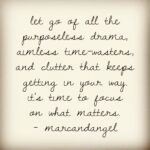 Sushmita Sen Instagram - It’s time...to travel light!! 👍🤗❤️ A gentle reminder to the self & to the selfless!!! ‘Focus on what matters’ 🌈 I love you guys!!! #sharing #drivingthoughts #realisations #knowing #purpose #aim #declutter #focus 💃🏻 #duggadugga