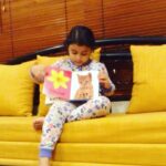 Sushmita Sen Instagram - 😍😄❤️Found this video of my then 6 yrs old Alisah...her love for teaching started early, as did her sense of compassion!!!🤗💝 #sharing a happy dose of #innocence #love #ediblecuteness #mywisemunchkin 😀😍👏 I love you guys!!! #duggadugga 💃🏻