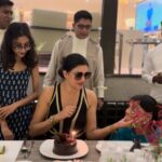 Sushmita Sen Instagram - Thank you God!!!!🤗❤️💃🏻 The ‘universe’ conspires in your favour Alisah & @reneesen47 😉😜😄❤️💋This journey of life with the both of you by my side…is the ultimate celebration!!! I love you infinity 💋 #duggadugga #Maa ❤️