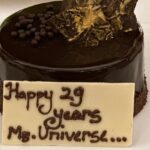 Sushmita Sen Instagram - Thank you God!!!!🤗❤️💃🏻 The ‘universe’ conspires in your favour Alisah & @reneesen47 😉😜😄❤️💋This journey of life with the both of you by my side…is the ultimate celebration!!! I love you infinity 💋 #duggadugga #Maa ❤️