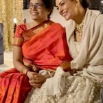 Sushmita Sen Instagram - Happy Mother’s Day!!! 🤗❤️💃🏻 God’s greatest gift to life…God’s own ability to nurture!!! Deepest love & Respect to all Mothers always!!!😇😍 Thank you for being my ROCK Mom, Maa, Amma @subhra51 @pritam_shikhare #shobhaprasad ❤️❤️❤️ #blessed #duggadugga 😇 I love you guys!!!!💋