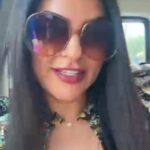 Sushmita Sen Instagram - #livesession 😁❤️ Shubho Noboborsho!!! 💃🏻🥳🤗 here’s to new beginnings with endless possibilities!!!😍🎶 I love you guys!!! #duggadugga #yourstruly 🤗💋