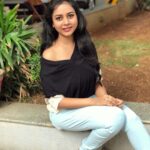 Suza Kumar Instagram - When u have the ability to ignore the negative vibes around u ,happiness with positive vibes stays within u ♥️✨🤗 . #goodvibesonly #embraceyourself #littlethingsinlife #spreadlove #happiness ✨🧚🏻‍♀️☺️