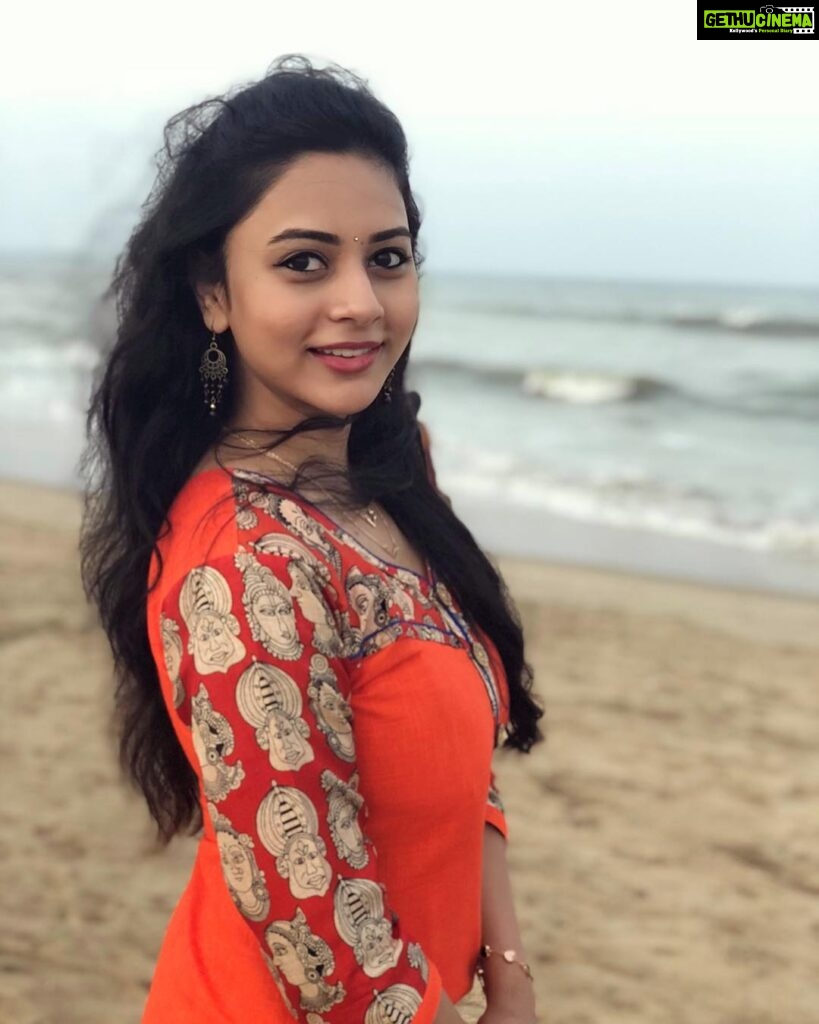 Suza Kumar Instagram - Happy Independence day🇮🇳 ..lets stay united with love and peace and make this day more meaningful♥️ . #jaihind #peace #love #independenceday 😊✨💕