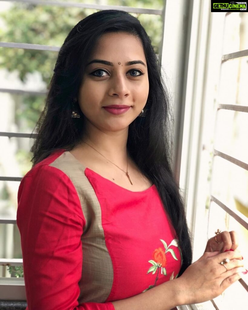 Suza Kumar Instagram - Sunny #pongal 2019 it was🌞♥️☺️(swipe for more 🐒) . Hope everyone have a happy new start ♥️🥰✨ . #festivalseason #2019 #happysoul #wanderlust #livethedream ✨😊