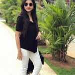 Suza Kumar Instagram - Have ur own style and attitude that define who you are 😊♥️🧚🏼‍♀️ Happy #sunday 😘💃🏼 . . #lifeisbeautiful #attitudematters #livethelifeyoulove #wanderlust #happysoul 😊🦄♥️✨