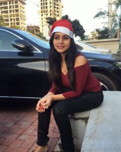 Suza Kumar Instagram - When Christmas🎄vibes strikes u 😍😝💁🏼‍♀️♥️ Let’s start to hope and dream a lot 🧡🧚🏼‍♀️ #christmasvibes #gudvibes #lifeisbeautiful #livethelifeyoulove #happysoul 🧚🏼‍♀️💗✨😊