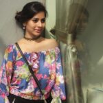 Suza Kumar Instagram - Tired,simple and being so ME 😝💗and so I ❤️ this pic ☺️😍 #beingmyself #reflection #sunrays #lifeisbeautiful ♥️✨