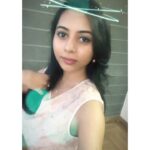 Suza Kumar Instagram - When insta stories turn out pretty okay thought to share it here 🤓💚 . . Nd this song nth number of time 🎶💞😊 . #loveislove #memories #past #letgo #holdon #hurt #goodtimesahead #livethelifeyoulove ✨💕