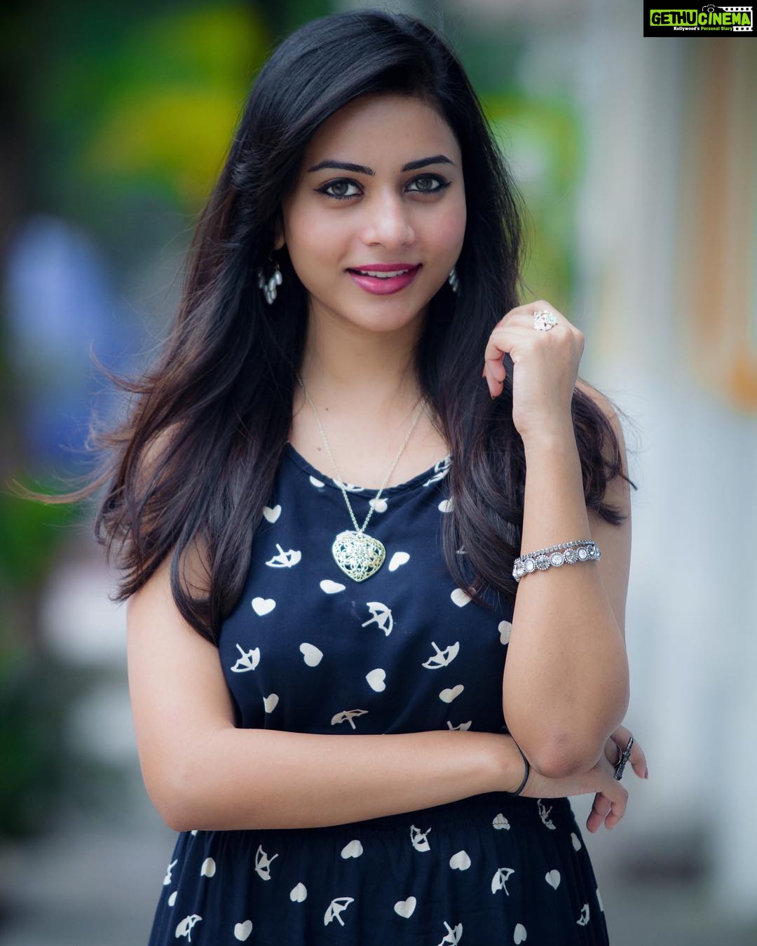 Suza Kumar Instagram - Stay strong ๐ช๐ปโจstay beautiful๐ธ๐ผโจbe yourself ๐๐ฝโจ and #livelovelife ๐#happysunday my lovely #instafamily ๐#suzakumar #dontforgettosmile #lifeisbeautiful ๐โจ P.c - @lokesh_damodaran ๐