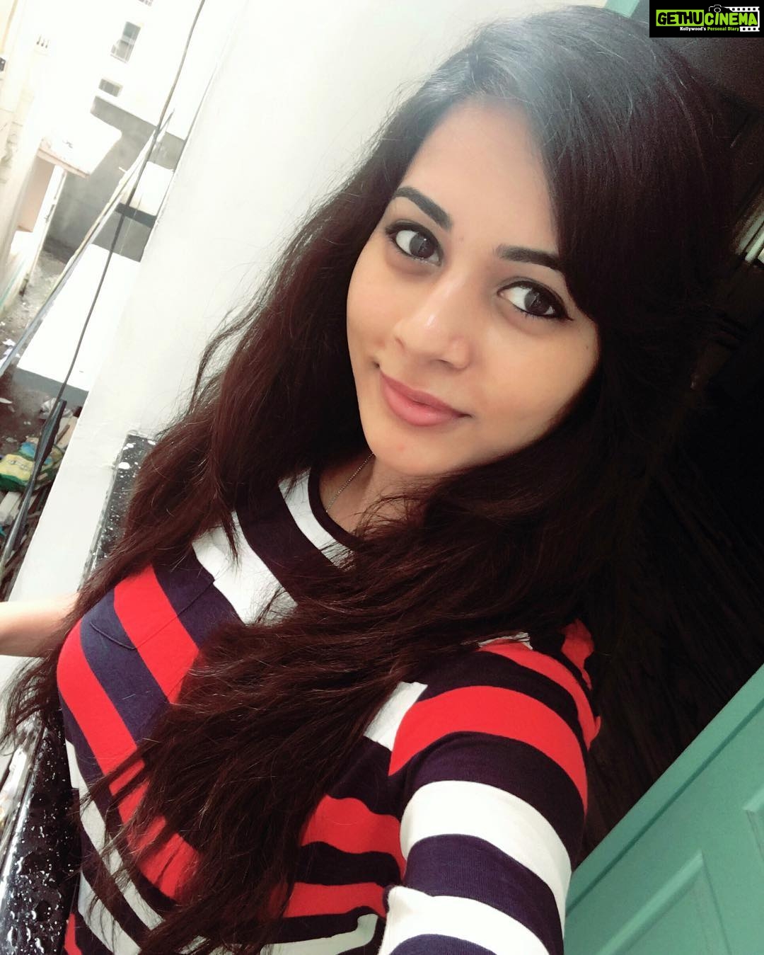 Suza Kumar Instagram - Spread more love than hate ❤✨Gud morning all 😍happy weekend 💖 #weekendvibes #instafamily #happygirl #lovelife 💗☺️