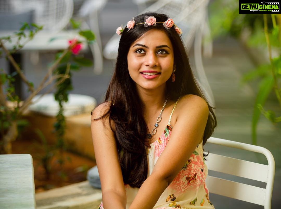Suza Kumar Instagram - The girl next door πΈπ»πβ€ #shinebrightlikeadiamond π#girlnextdoor #livingthedream π P.c - @lokesh_damodaran β€
