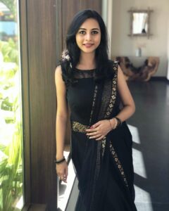 Suza Kumar Instagram - This beautiful dress 🖤
Itz my b’day gift from my mom 🥰
.
Loved wearing it ✨
.
#staybeautiful #loveyourself #september16 #positivevibes #newbeginnings #livethelifeyoulove ✨🖤✨🧡
