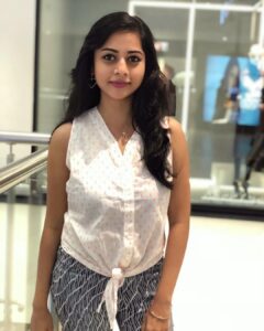 Suza Kumar Instagram - Rowdy baby 😎😆✌🏼💗
.
#letgoofthepast #selfgrowth #loveyourself #healing #livelovelaugh ✨♥️