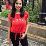 Suza Kumar Instagram – Love is all we need ❤️and it is what we can give so much at free of cost ✨🧚🏻‍♀️
.
but never waste ur love for Sumone who don’t deserve it ,bcoz eventually it will lose Itz value and purpose 💔 
nd u will start to lose hope in giving love to the ppl who deserve ⛄️♥️
.
Never waste ur love for undeserving one ✨🧚🏻‍♀️
#lifelesson .
.
#loveisallweneed #selfrespect #neverlosehope #godhasbetterplans #livethelifeyoulove #loveyourself #livelovelaugh ✨♥️🧚🏻‍♀️