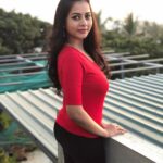 Suza Kumar Instagram - Sparkle all the way ✨⚡️✨ . #livethelifeyoulove #letitgo #healyourself #shinebrightlikeadiamond 🌟❤️