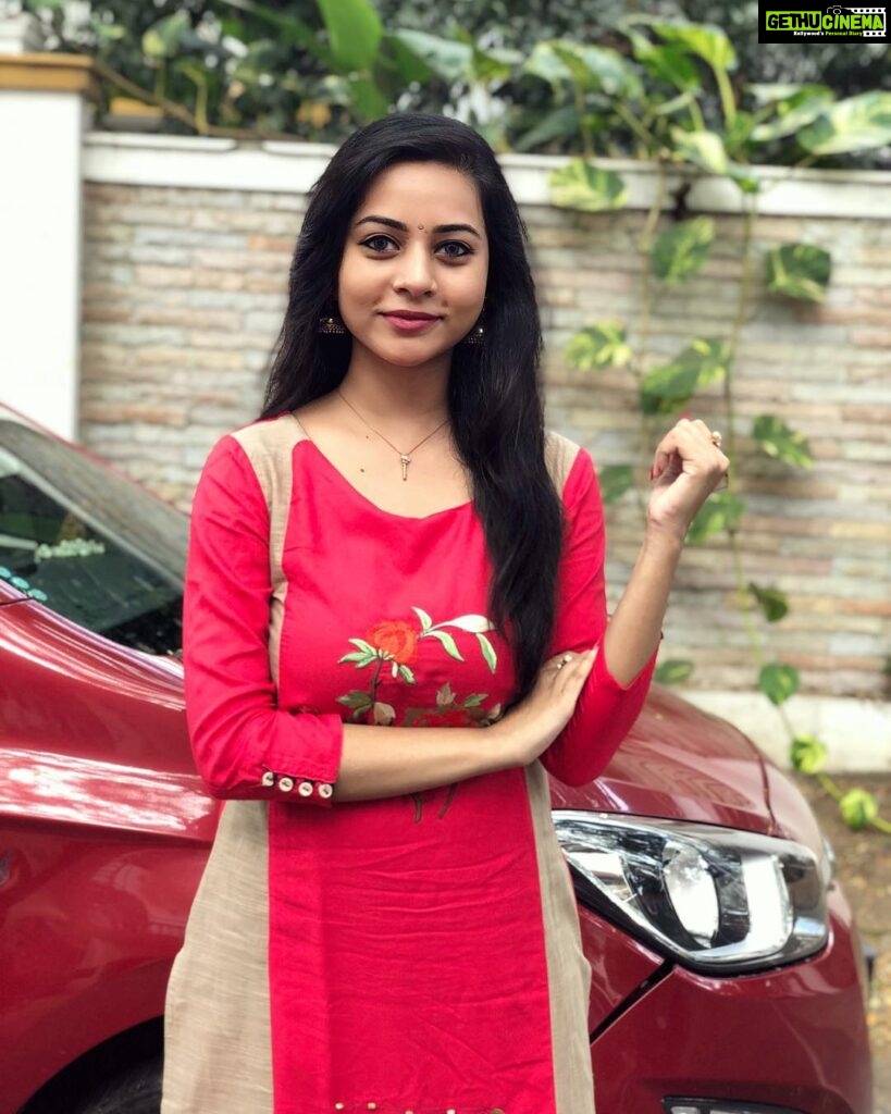 Suza Kumar Instagram - And at the end of the day all that matters is love and memories so make sure u give it and make sure u make them🍂🥀😊❤ . #love #memories #littlethingsinlife #livelovelaugh #livethelifeyoulove ✨☺