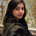 Suza Kumar Instagram - அவள் 🖤 . (Swipe ♠️) . #littlethingsinlife #onelife #loveyourself #positivevibes #livelovelaugh ✨🧡