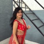 Suza Kumar Instagram - When this soulful song perfectly fits the video 😍♥️☺️ . . #slowmotion #favsong #vaanvaruvaan #arrahman #littlethingsinlife #stayhappy ✨😊