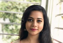 Suza Kumar Instagram - Sunny #pongal 2019 it was🌞♥️☺️(swipe for more 🐒) . Hope everyone have a happy new start ♥️🥰✨ . #festivalseason #2019 #happysoul #wanderlust #livethedream ✨😊